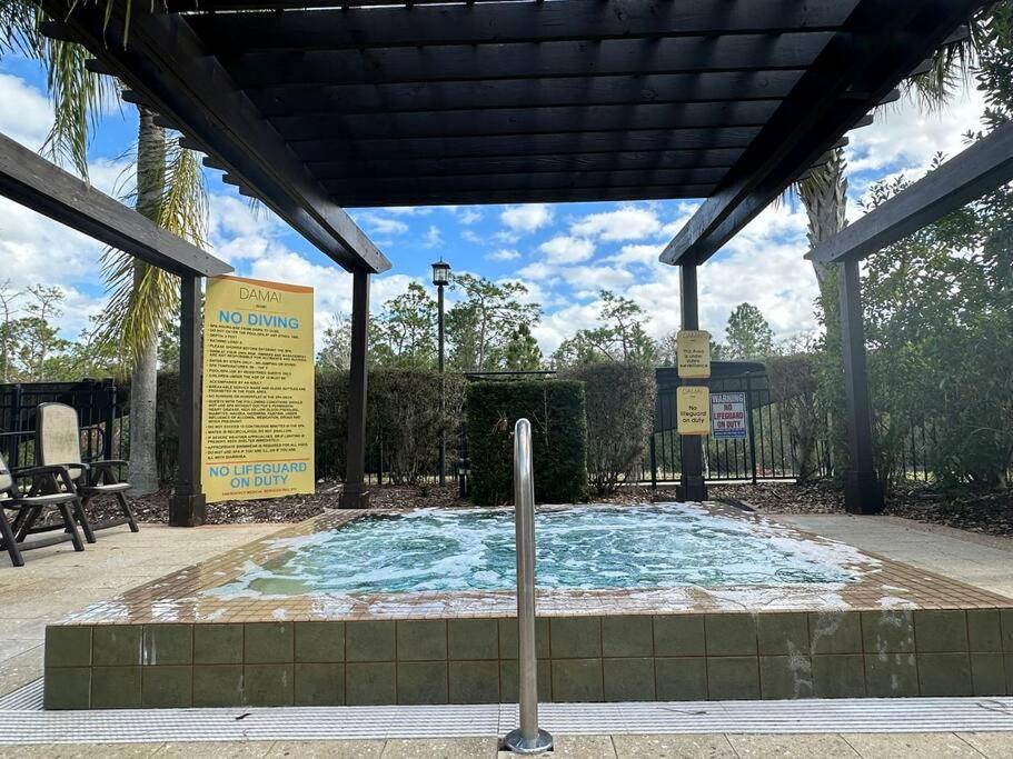 Cozy & Elegant 4Br Enchanted Townhouse - 1 Mile To Disney With Resort Pool, Gym, & Jacuzzi Orlando Exterior photo