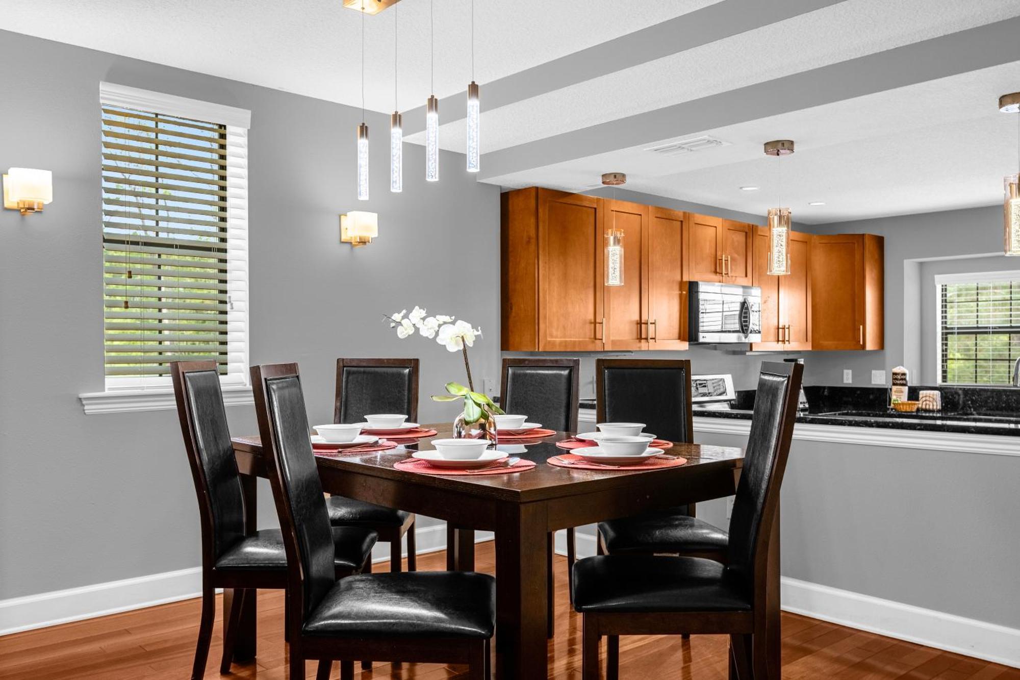 Cozy & Elegant 4Br Enchanted Townhouse - 1 Mile To Disney With Resort Pool, Gym, & Jacuzzi Orlando Exterior photo