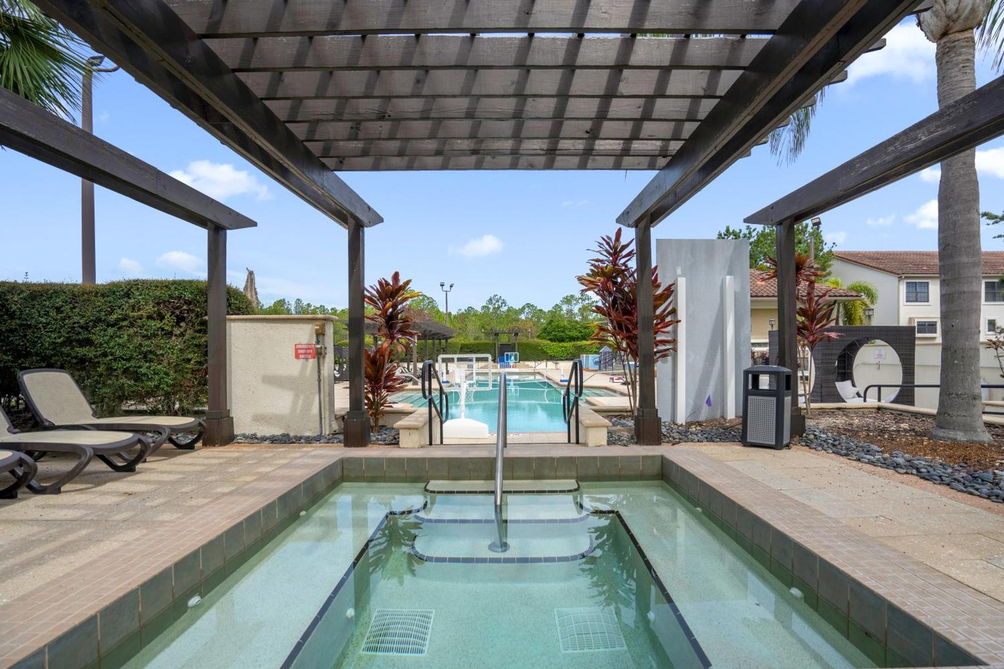 Cozy & Elegant 4Br Enchanted Townhouse - 1 Mile To Disney With Resort Pool, Gym, & Jacuzzi Orlando Exterior photo