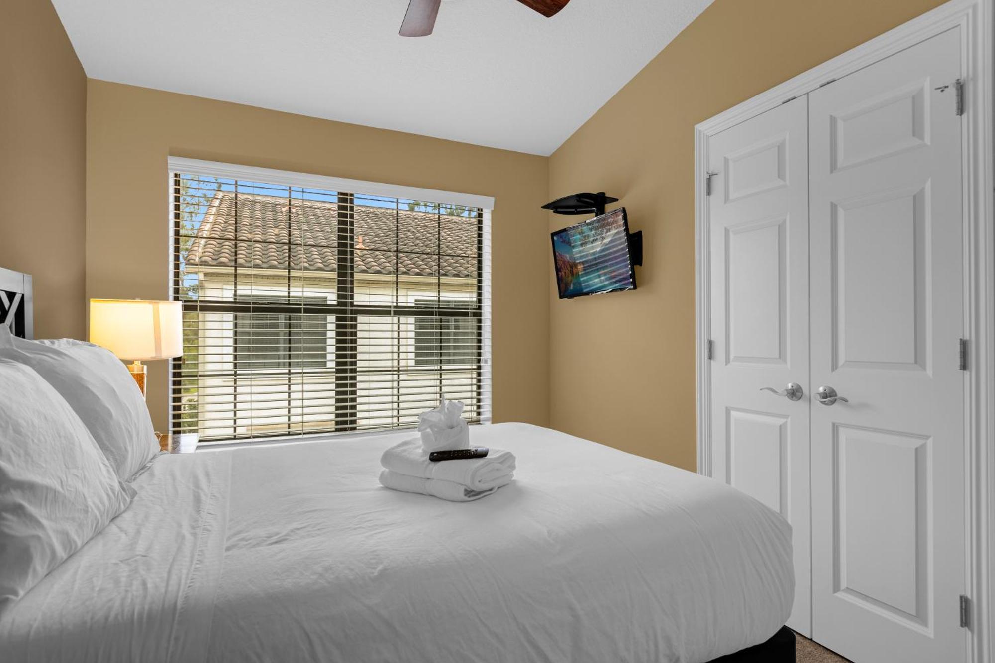Cozy & Elegant 4Br Enchanted Townhouse - 1 Mile To Disney With Resort Pool, Gym, & Jacuzzi Orlando Exterior photo